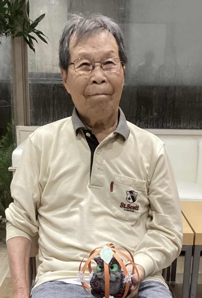 ふくろうの鳥かご作りの様子