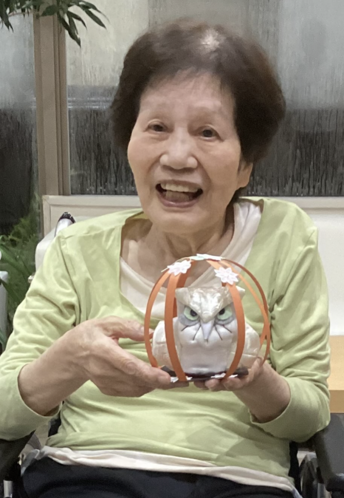 ふくろうの鳥かご作りの様子